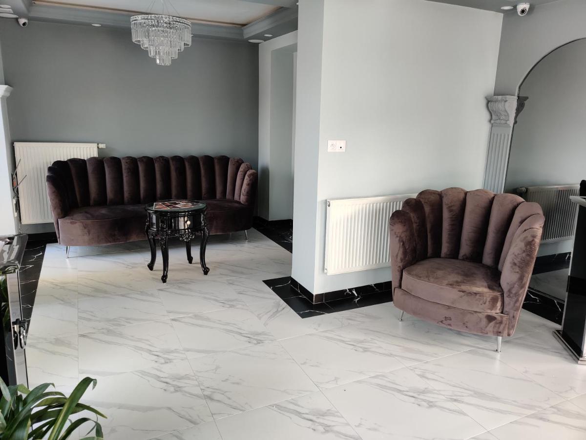 Belweder Aparthotel Porosly Bagian luar foto