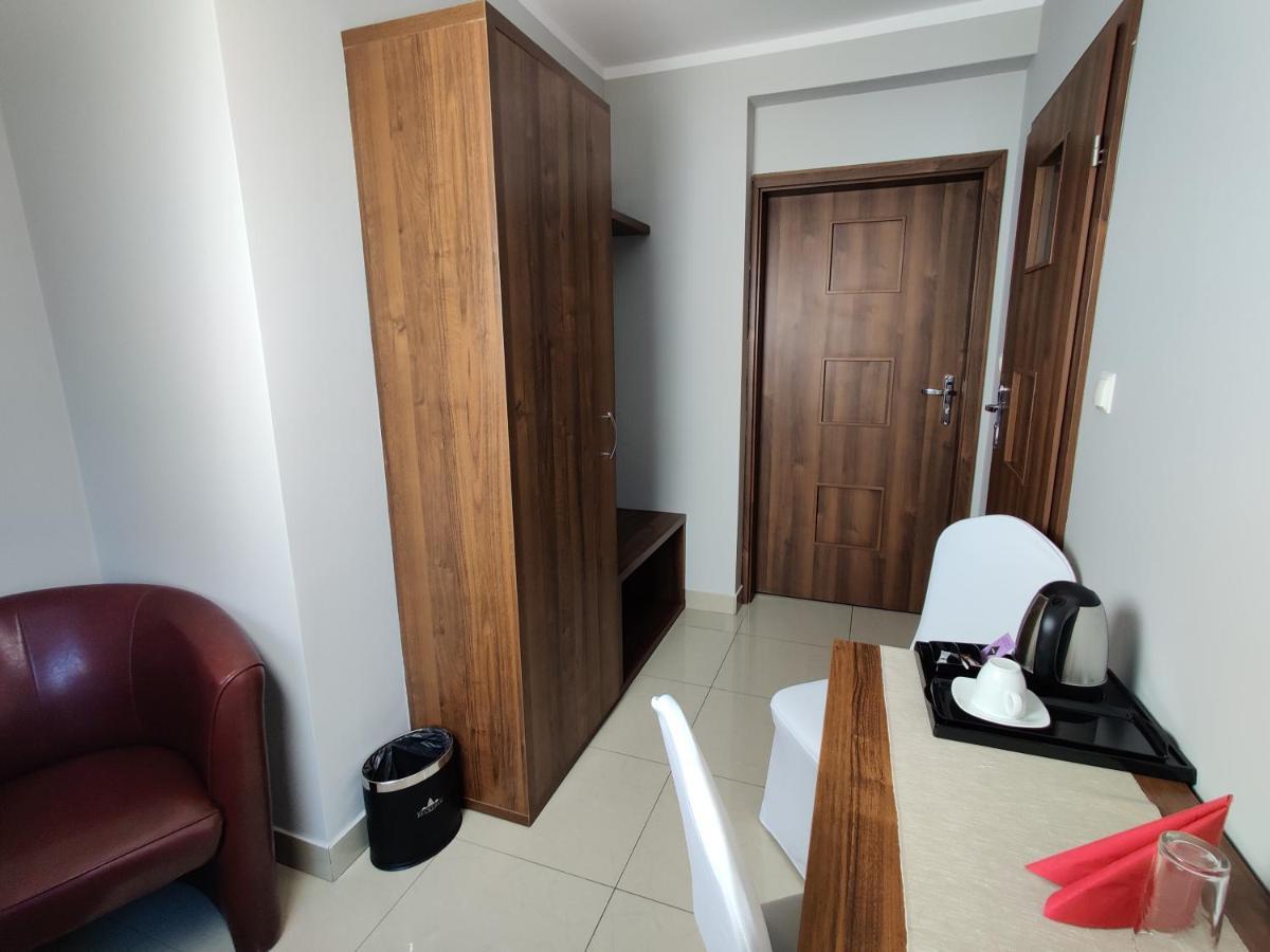 Belweder Aparthotel Porosly Bagian luar foto