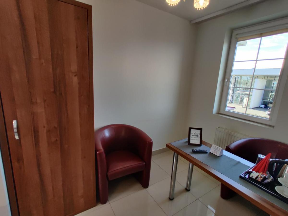 Belweder Aparthotel Porosly Bagian luar foto
