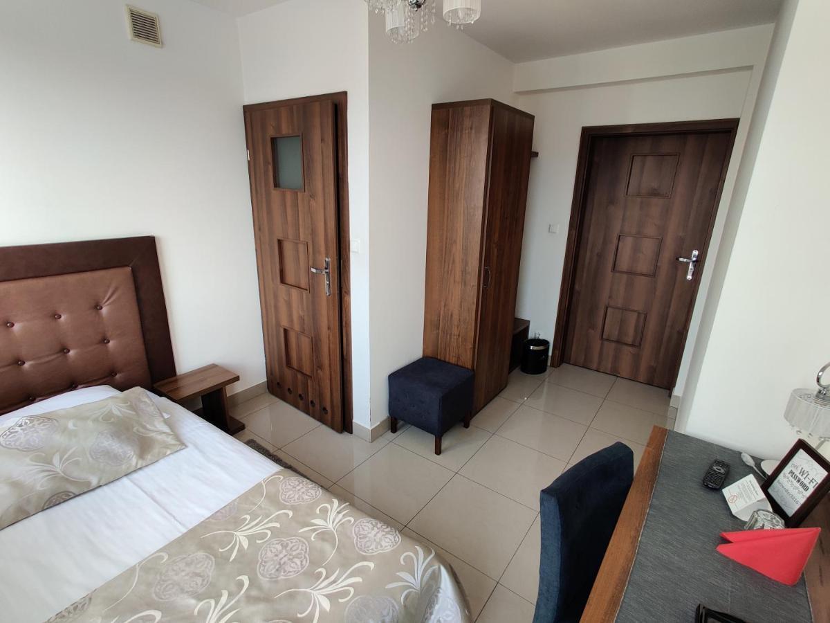 Belweder Aparthotel Porosly Bagian luar foto