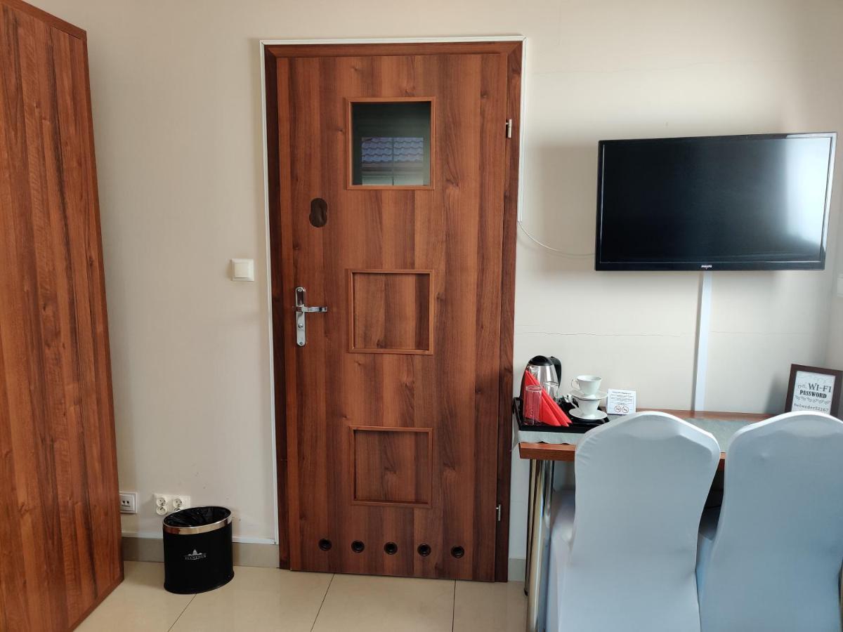Belweder Aparthotel Porosly Bagian luar foto