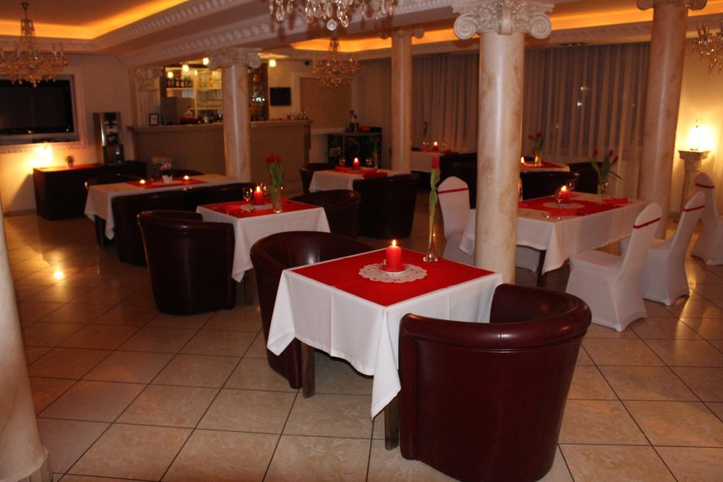 Belweder Aparthotel Porosly Bagian luar foto