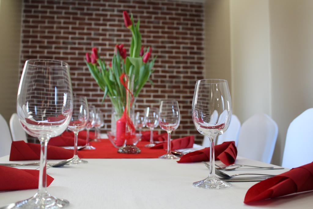 Belweder Aparthotel Porosly Bagian luar foto