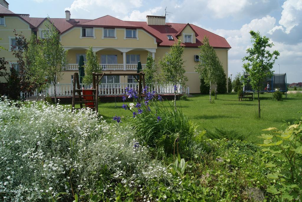 Belweder Aparthotel Porosly Bagian luar foto